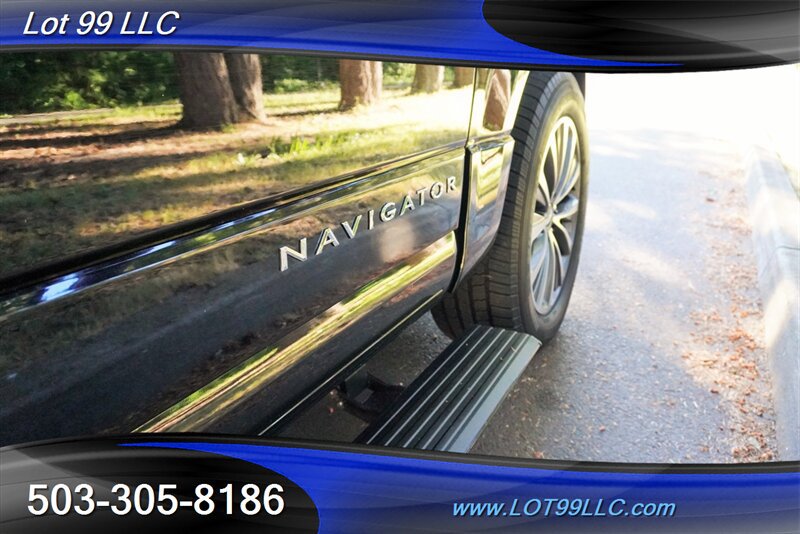 Used 2017 Lincoln Navigator Select AWD/4WD image 39