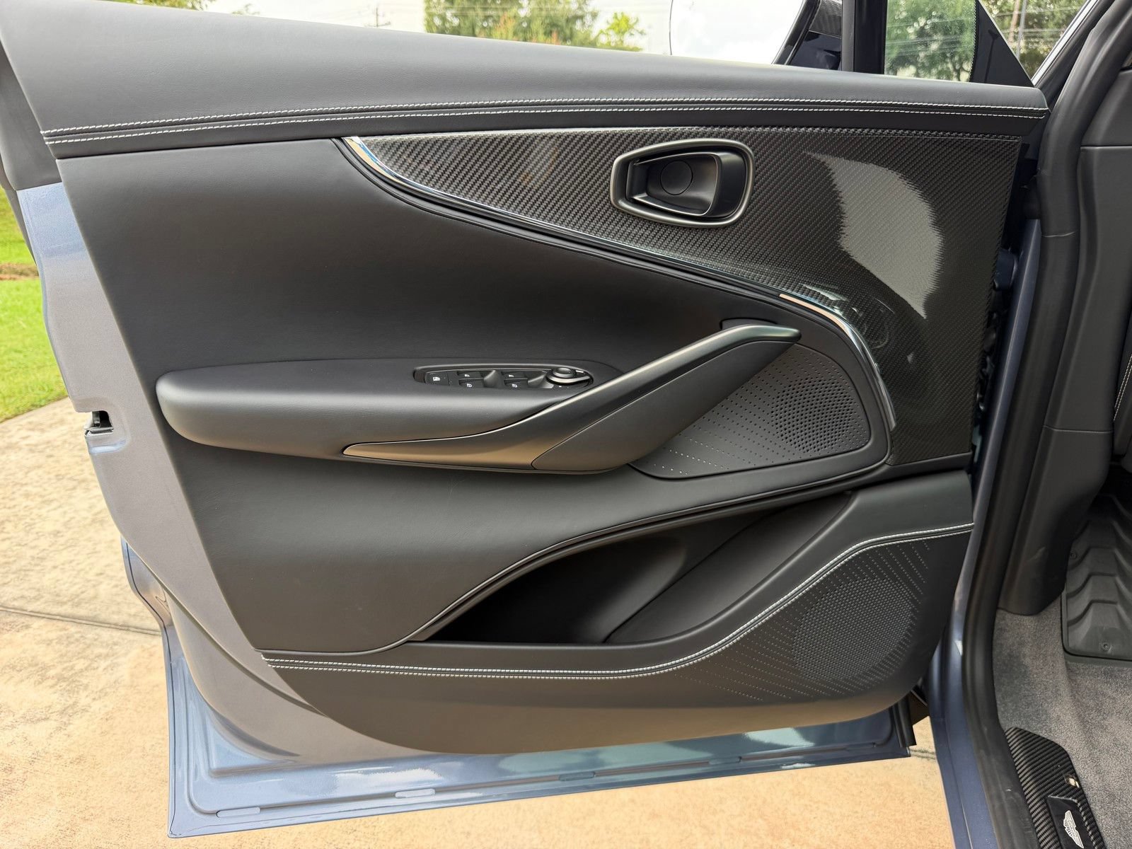 New 2026 Aston Martin DBX S AWD/4WD image 20