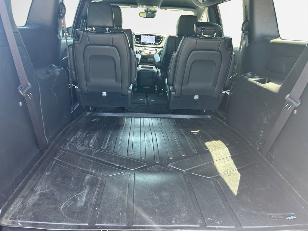 Used 2025 Chrysler Pacifica Select AWD/4WD image 27