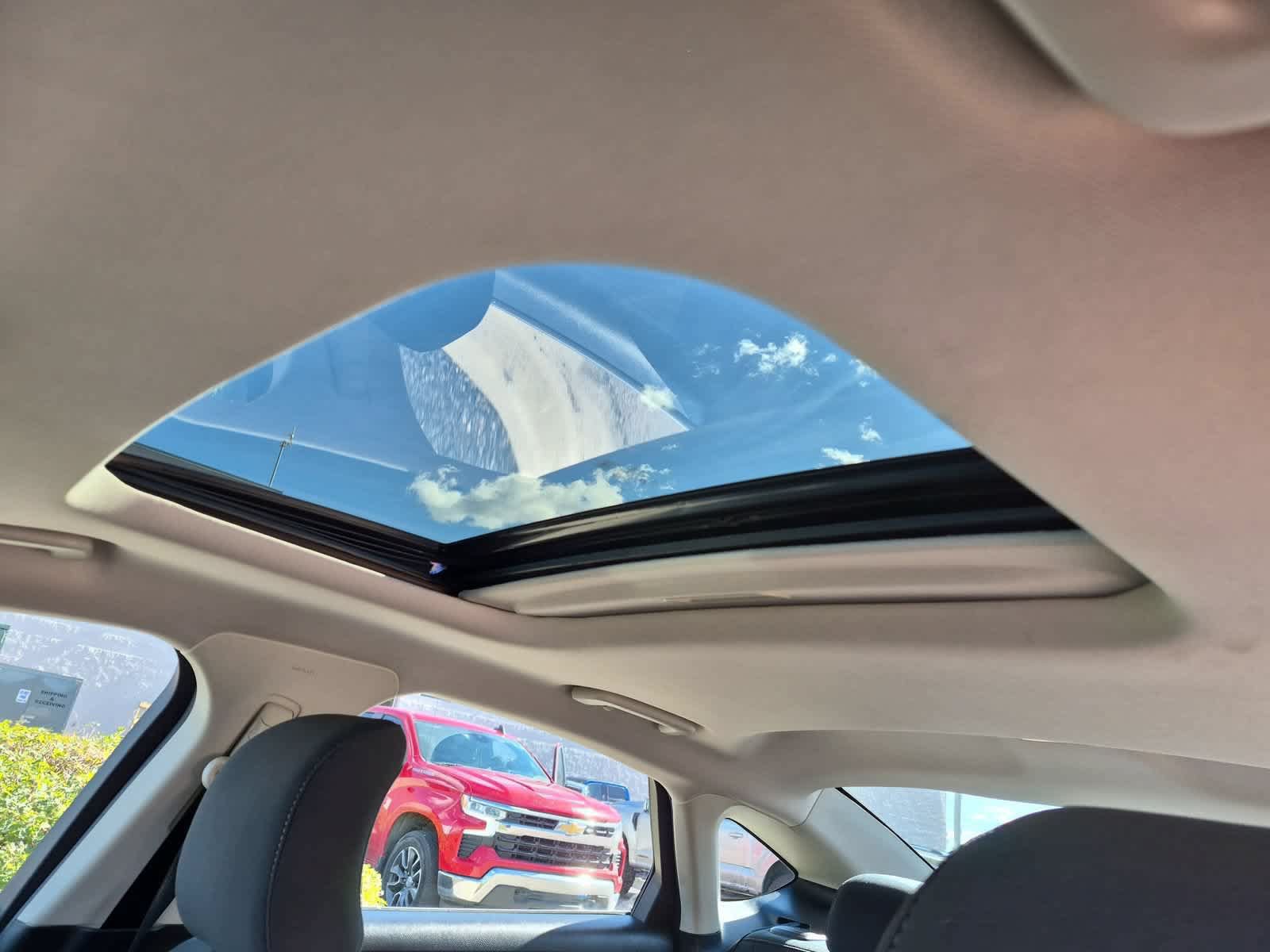 Used 2019 Ford Fusion SE FWD image 19