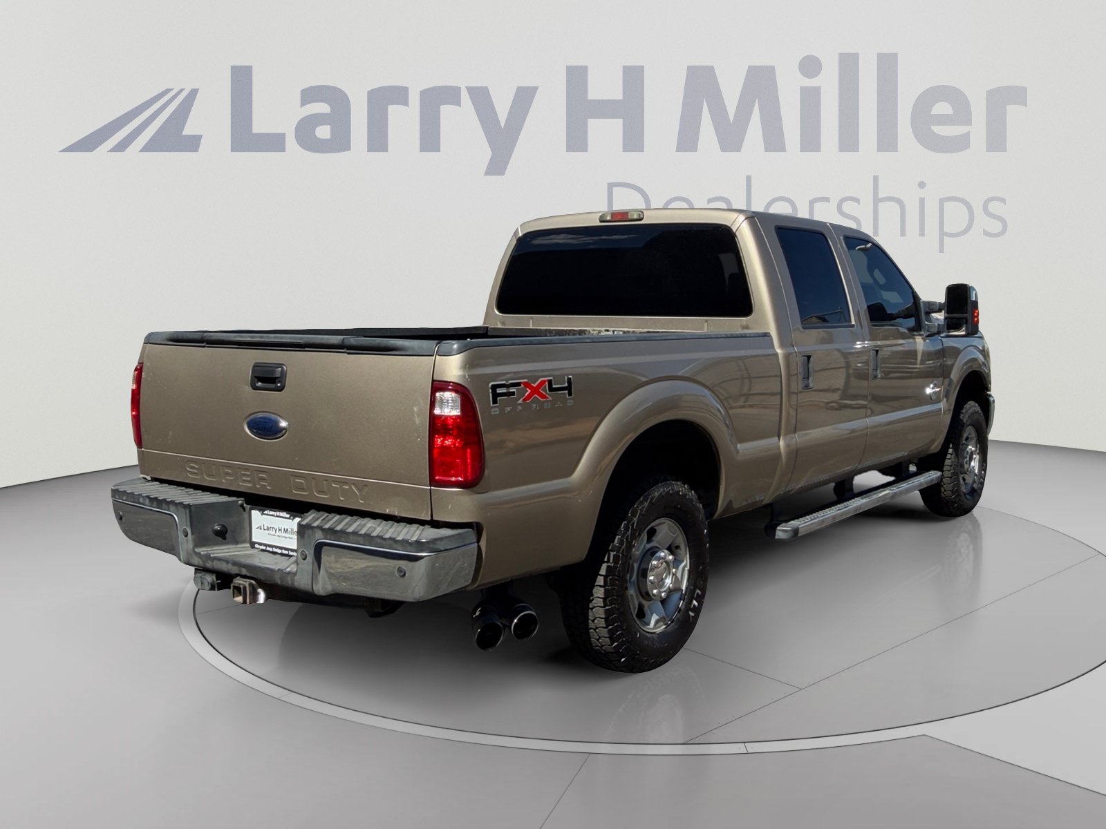 Used 2011 Ford F250 XLT w/ XLT Premium Pkg AWD/4WD image 5