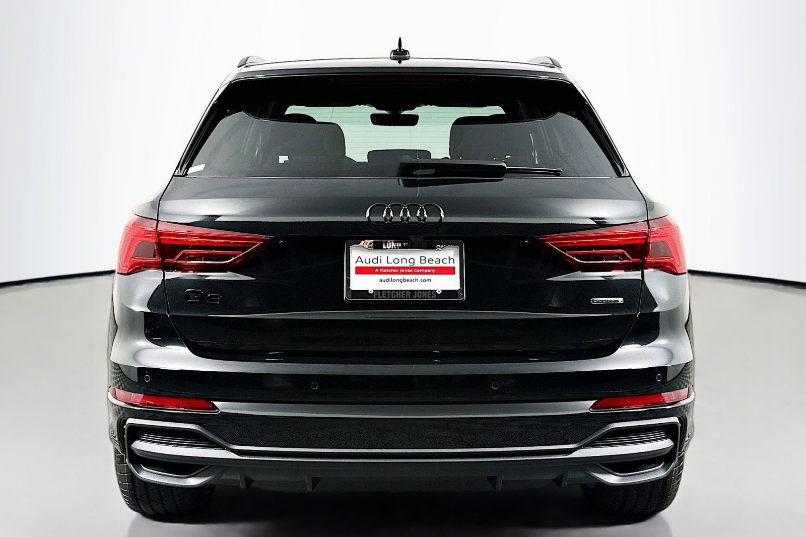 New 2025 Audi Q3 2.0T Premium Plus image 3