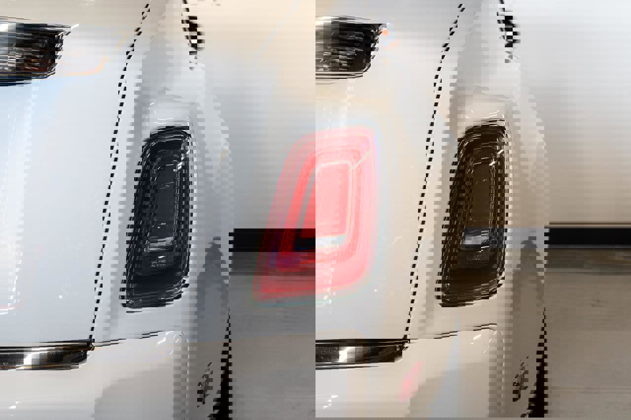 Used 2022 Rolls-Royce Phantom Sedan w/ The Phantom Package image 37