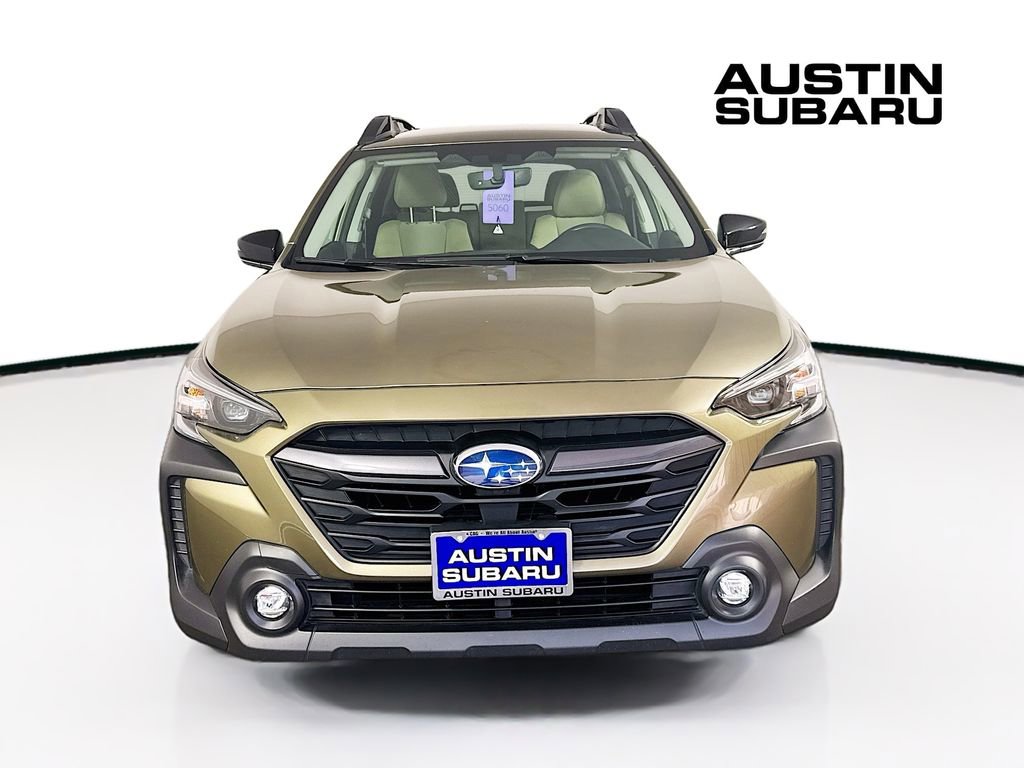 Used 2023 Subaru Outback Premium image 2