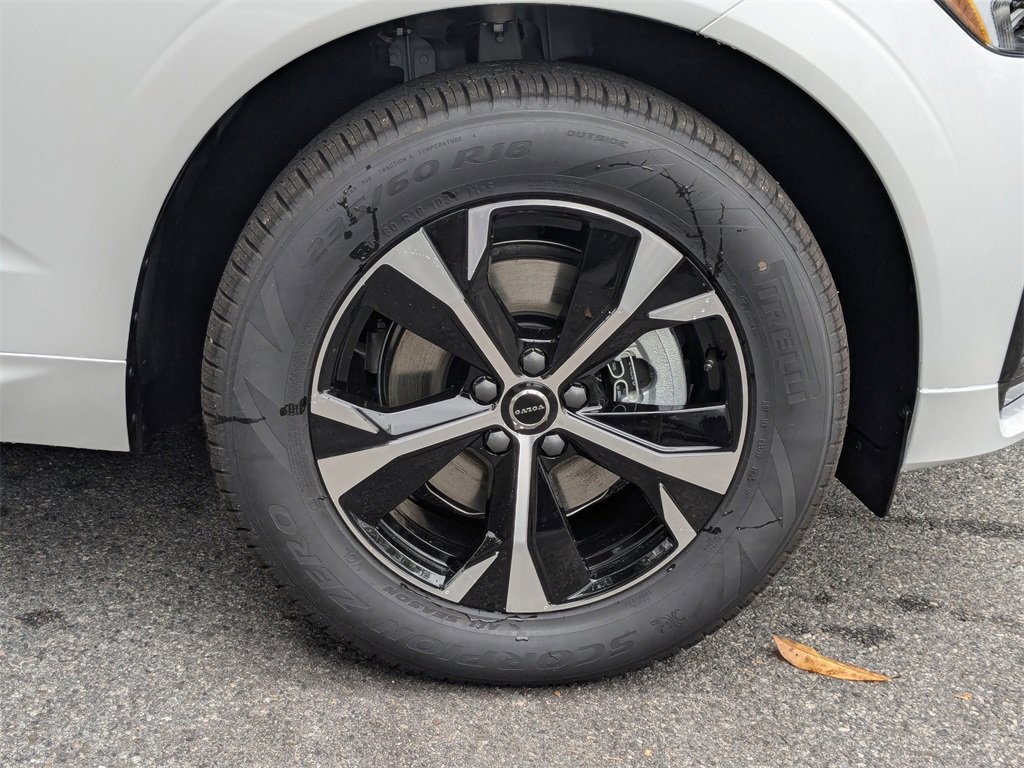 New 2026 Volvo XC60 B5 Core image 12