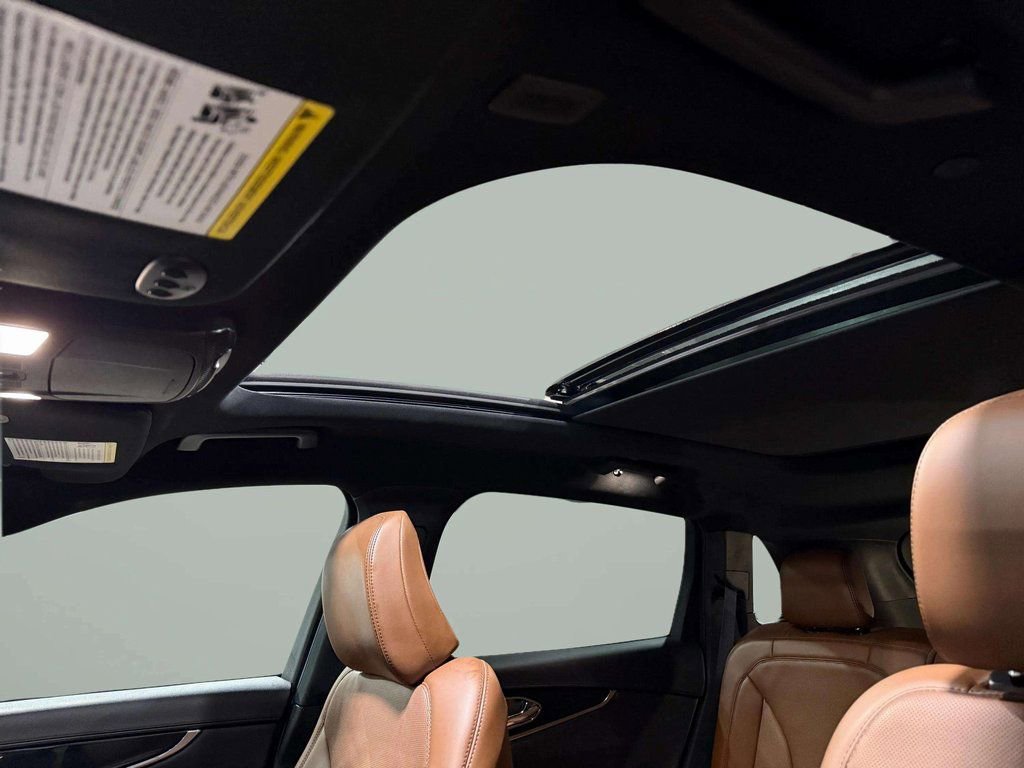 Certified 2023 Lincoln Nautilus Reserve w/ Equipment Group 201A image 15