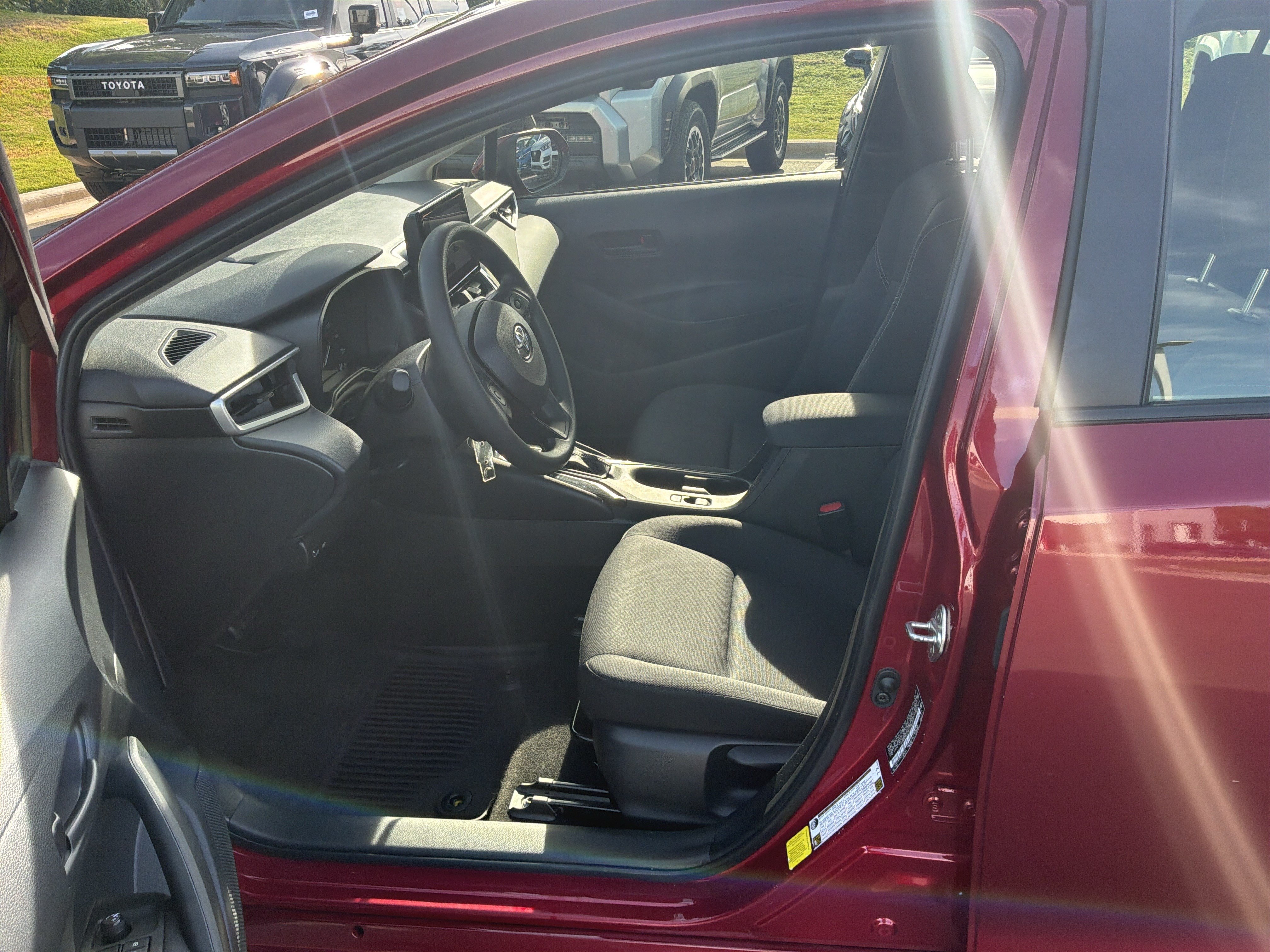 Used 2023 Toyota Corolla LE FWD image 16