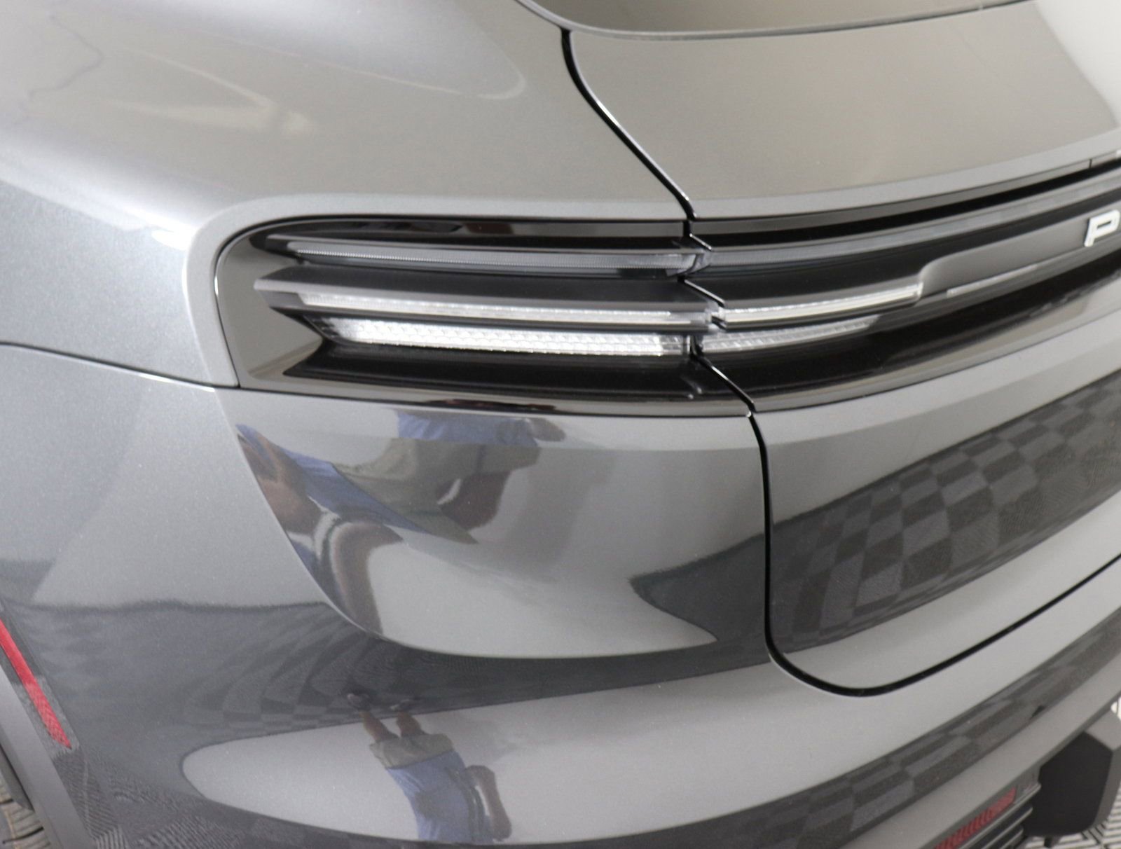 Used 2024 Porsche Macan 4 Electric image 23