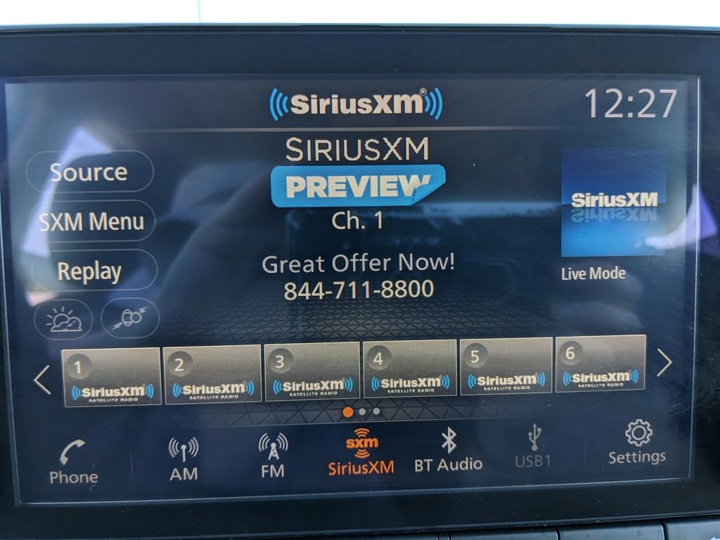 Used 2023 Nissan Rogue SV image 28