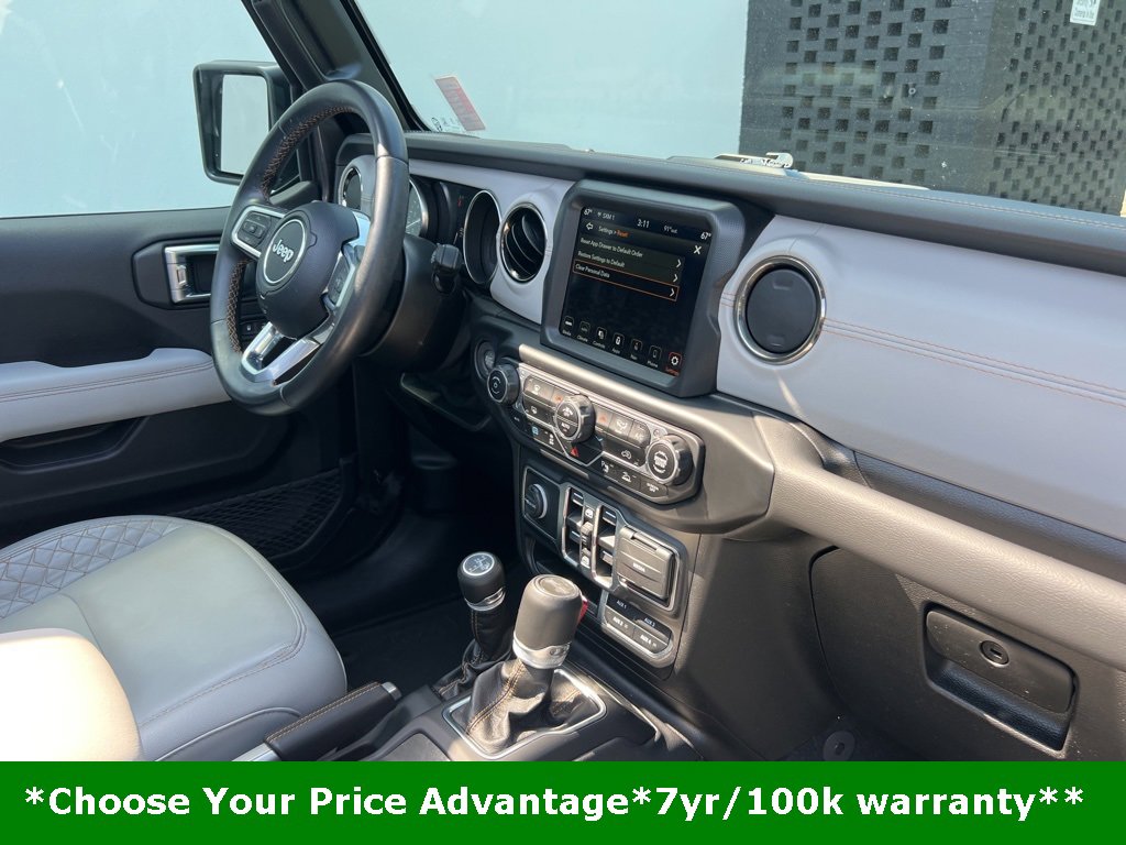 Used 2021 Jeep Wrangler Unlimited Sahara image 35