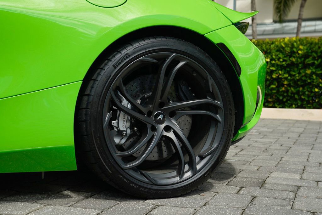 Used 2024 McLaren 750S Spider image 48