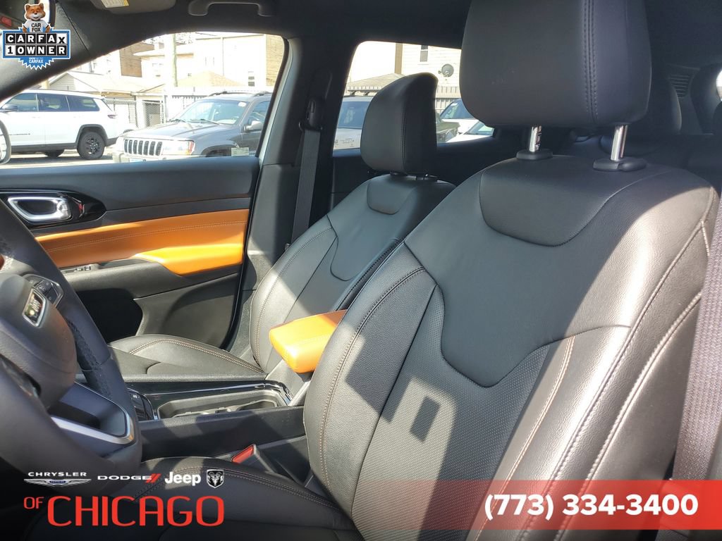 Certified 2024 Jeep Compass Limited w/ Elite Group AWD/4WD image 18