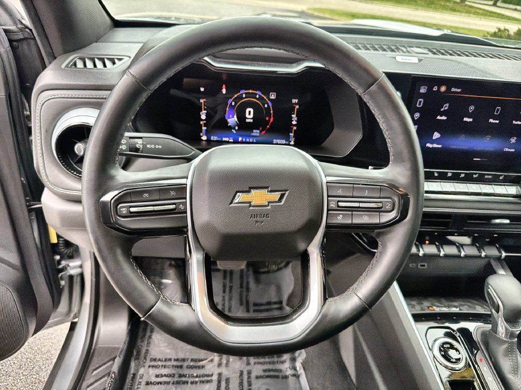 Used 2023 Chevrolet Colorado LT w/ LT Convenience Package III AWD/4WD image 11
