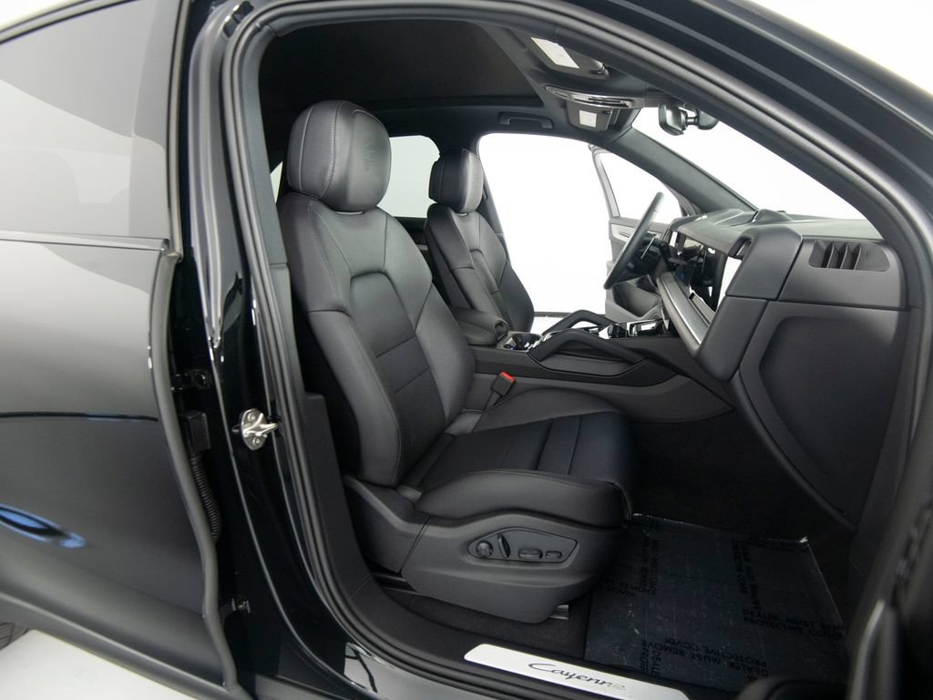 New 2026 Porsche Cayenne AWD/4WD image 37