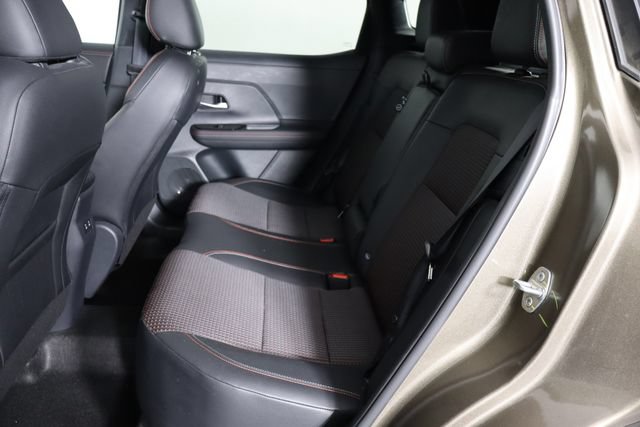 Used 2025 Nissan Kicks SR FWD image 8