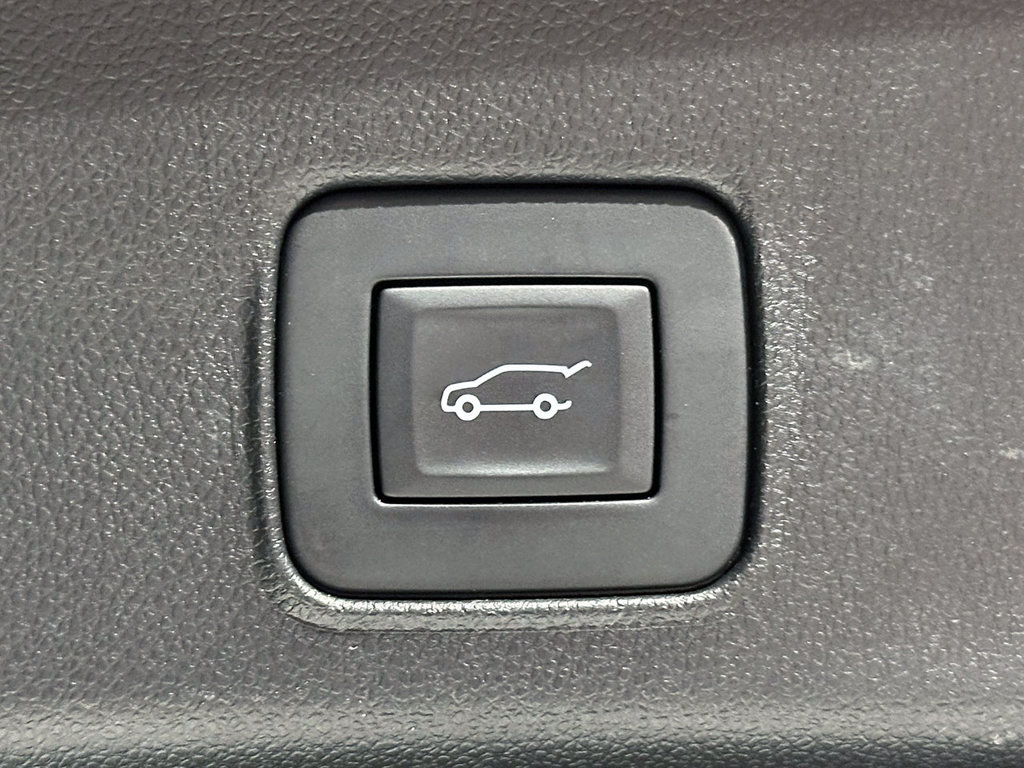 Used 2025 Chevrolet TrailBlazer ACTIV w/ Convenience Package AWD/4WD image 13