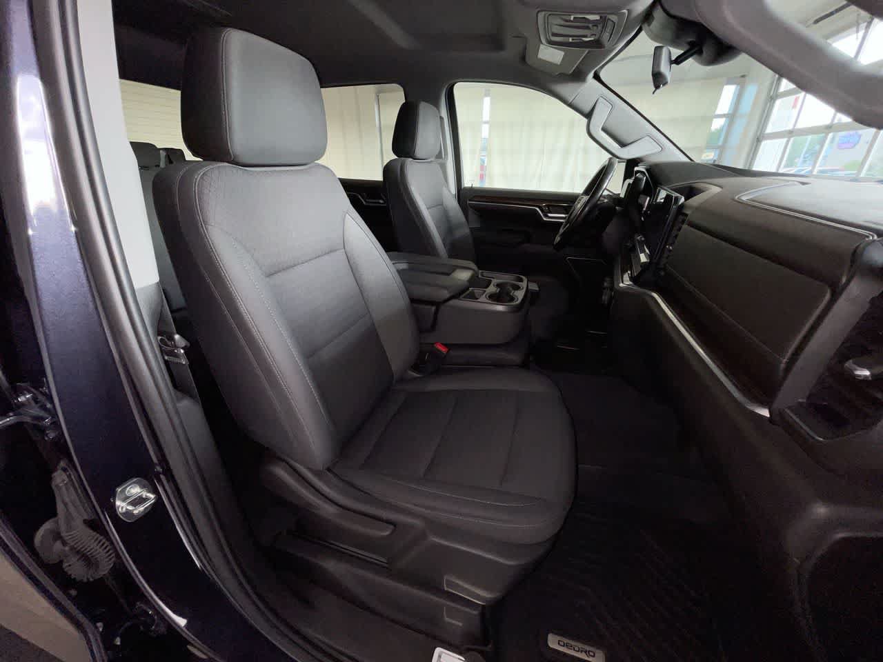 Used 2022 Chevrolet Silverado 1500 LT AWD/4WD image 24