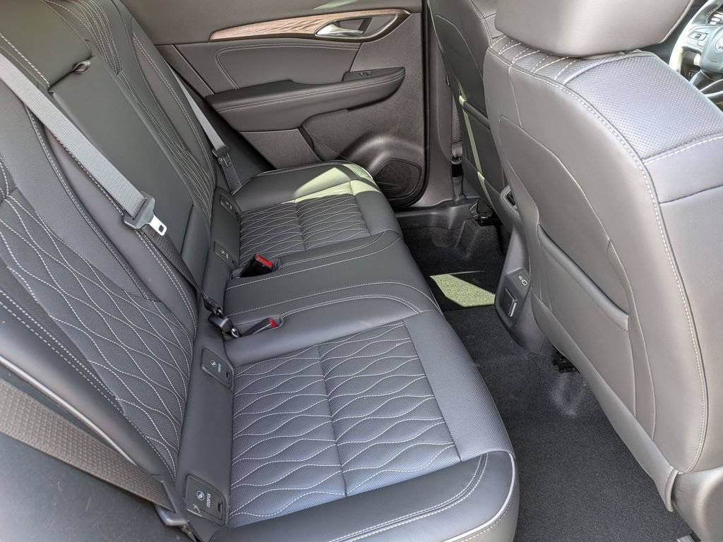 Used 2023 Buick Envision Avenir AWD/4WD image 36