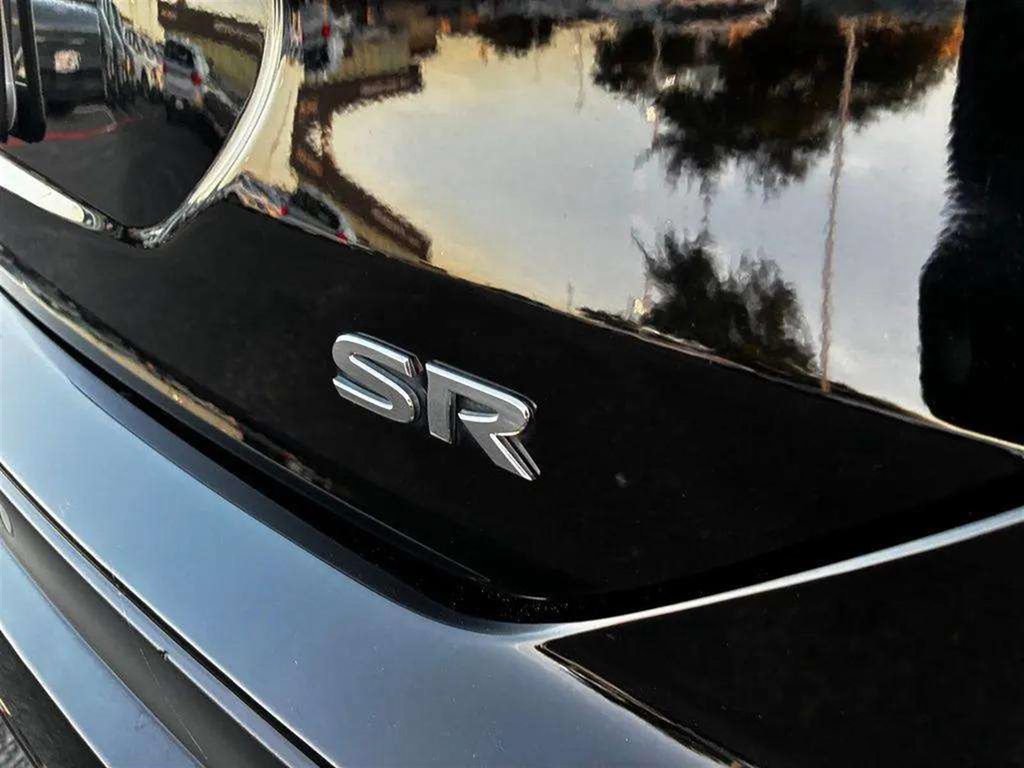 Used 2023 Nissan Kicks SR w/ SR Premium Package FWD image 17