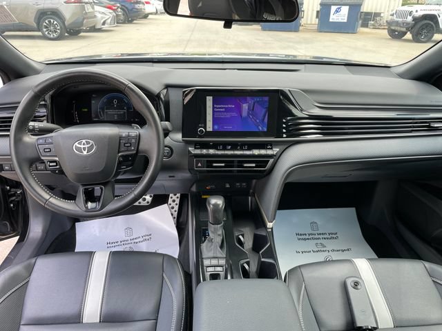 Used 2025 Toyota Camry SE FWD image 22
