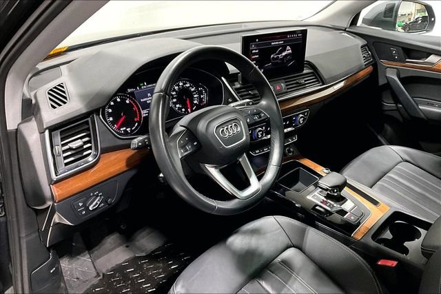 Used 2023 Audi Q5 2.0T Premium w/ Convenience Package AWD/4WD image 6