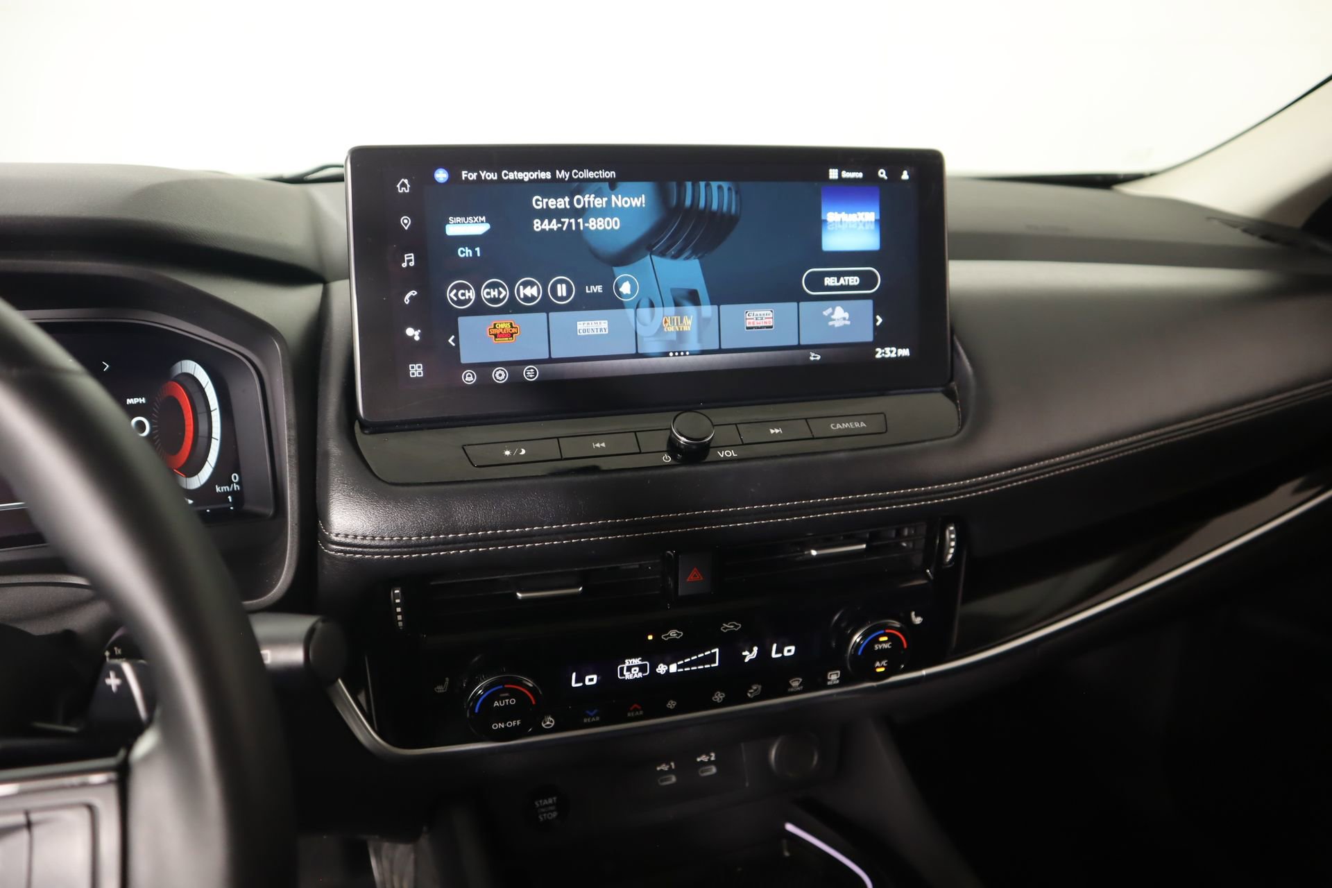 Used 2025 Nissan Rogue SL w/ SL Premium Package AWD/4WD image 5
