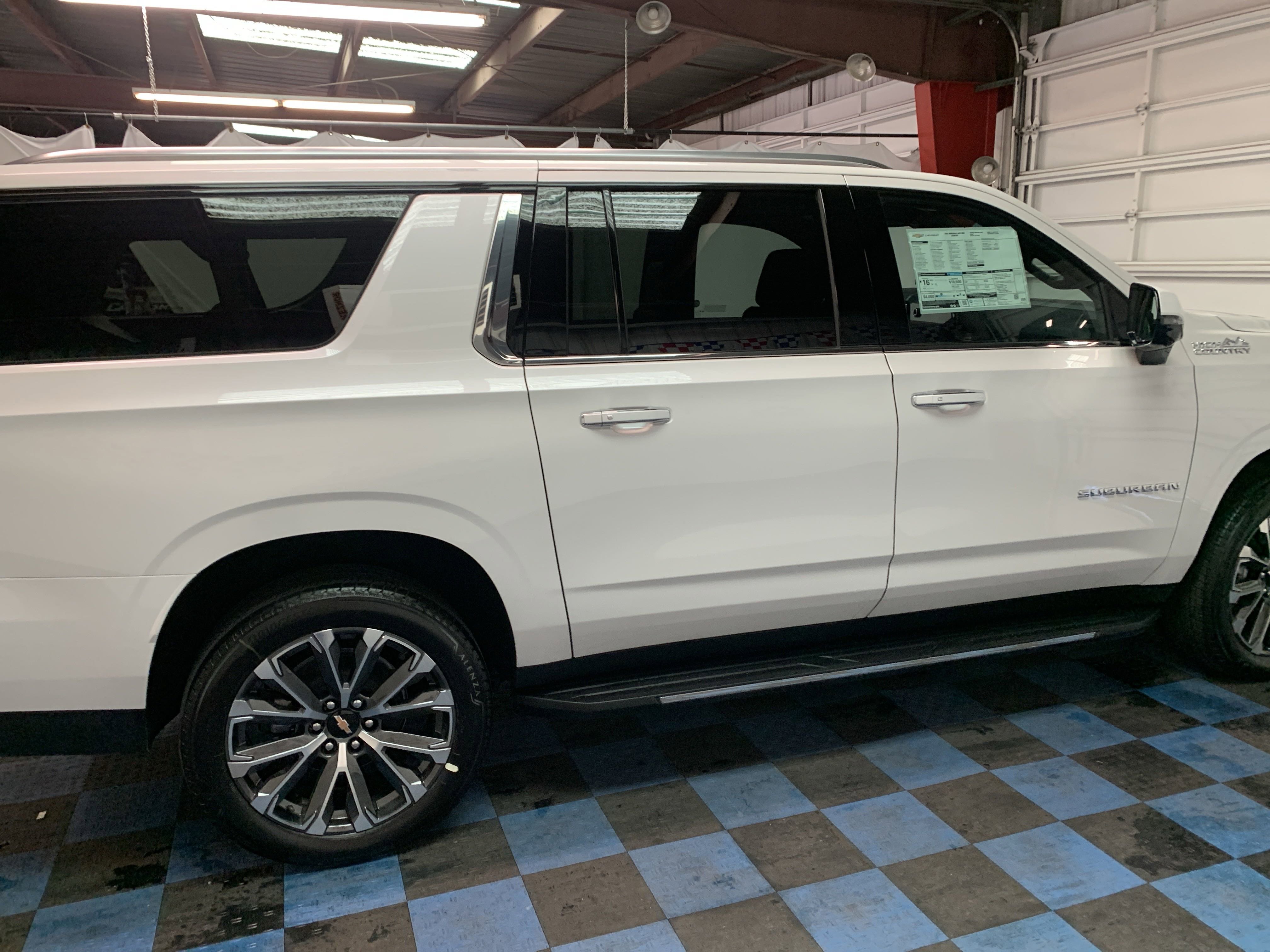 New 2025 Chevrolet Suburban High Country image 5