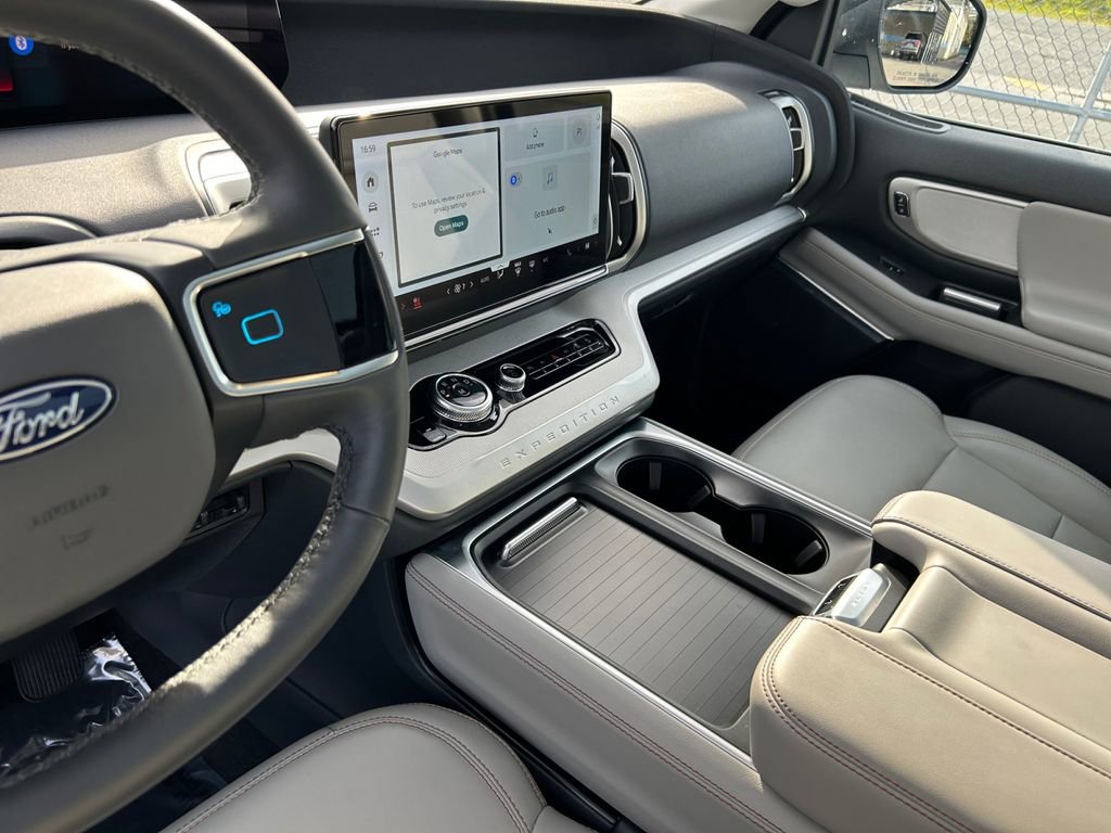 Used 2025 Ford Expedition Max Active image 20