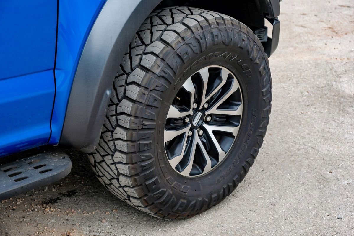 Used 2019 Ford F150 Raptor w/ Equipment Group 802A Luxury AWD/4WD image 62
