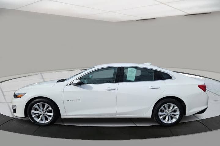 Used 2023 Chevrolet Malibu LT image 2