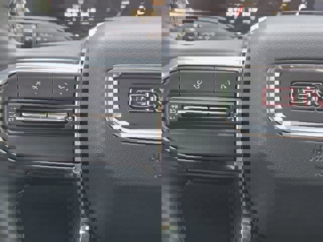 Used 2024 GMC Canyon Elevation w/ Convenience Package image 27