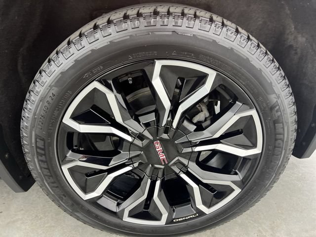 Certified 2026 GMC Sierra EV Denali AWD/4WD image 33