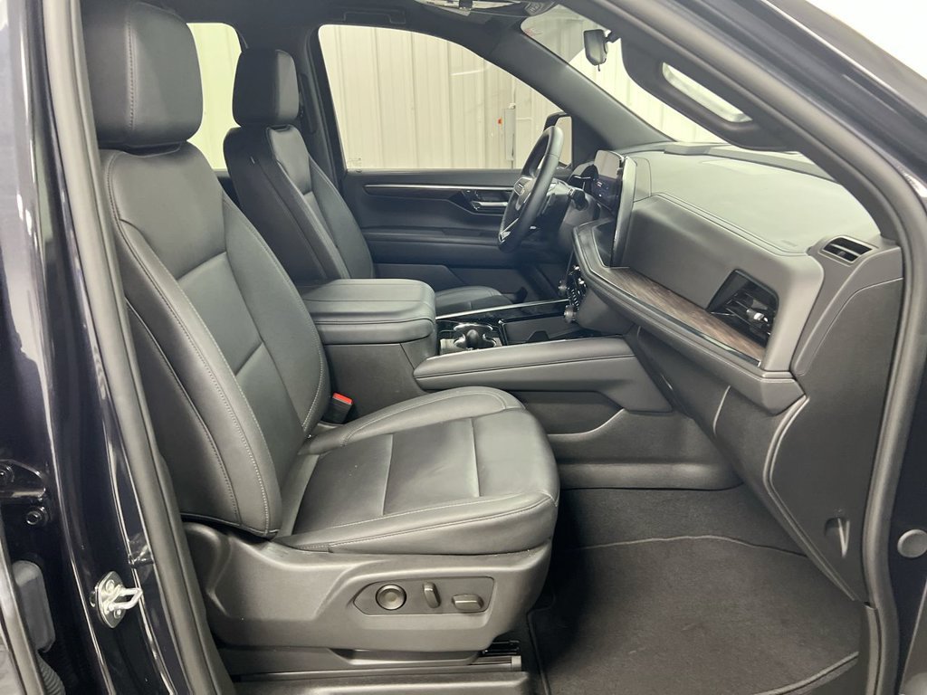 Used 2026 Chevrolet Tahoe LT AWD/4WD image 22