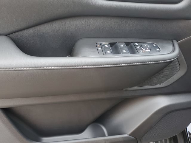 New 2026 Nissan Armada SL w/ Captain's Chari Seat Package AWD/4WD image 24