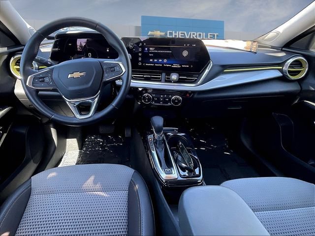 Certified 2024 Chevrolet Trax LT w/ Driver Confidence Package FWD image 9