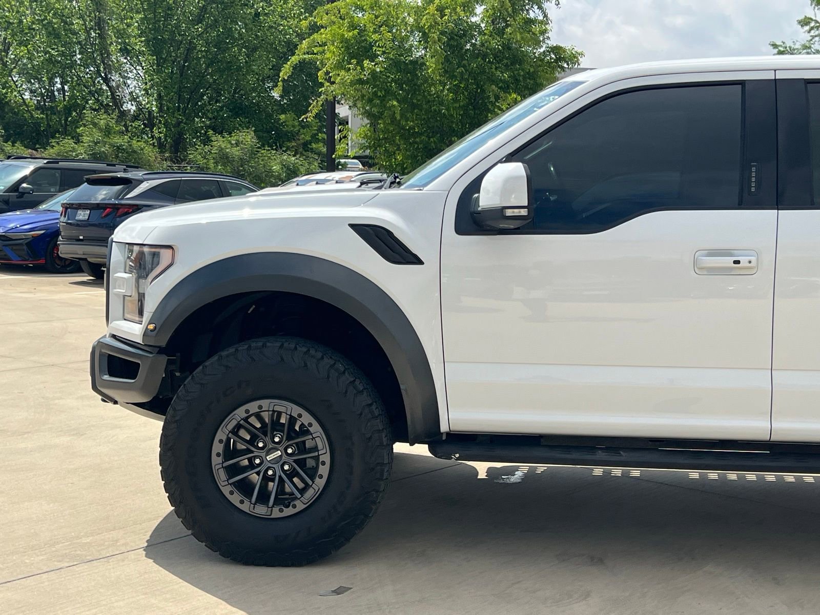 Used 2020 Ford F150 Raptor w/ Equipment Group 802A Luxury AWD/4WD image 8
