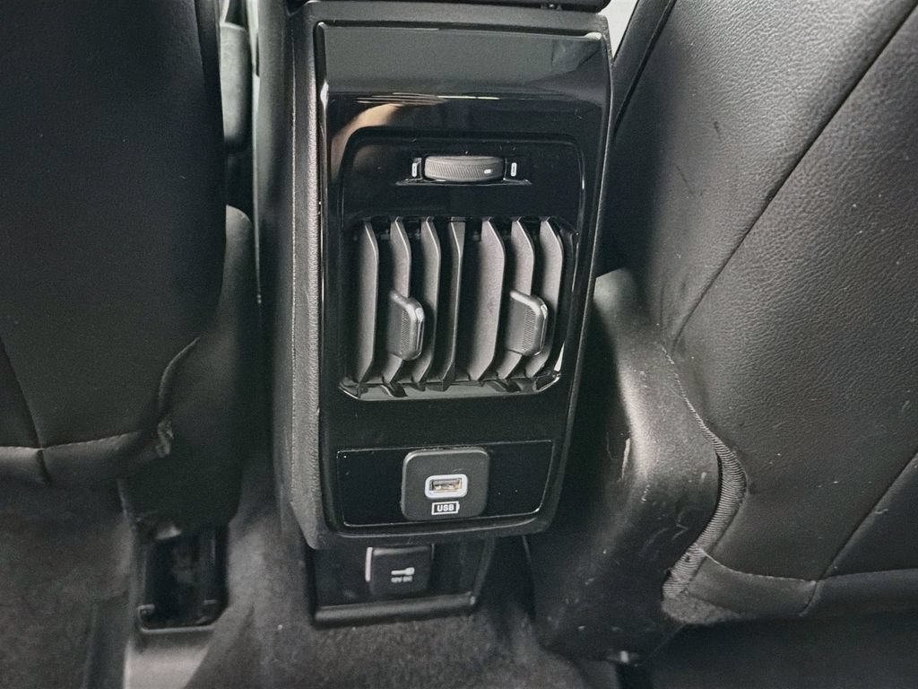 Used 2022 Jeep Compass Latitude FWD image 23