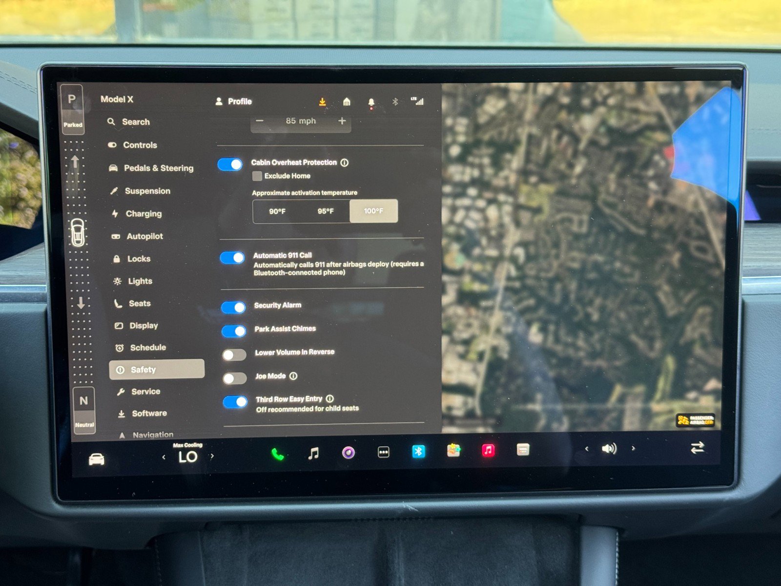 Used 2023 Tesla Model X image 30