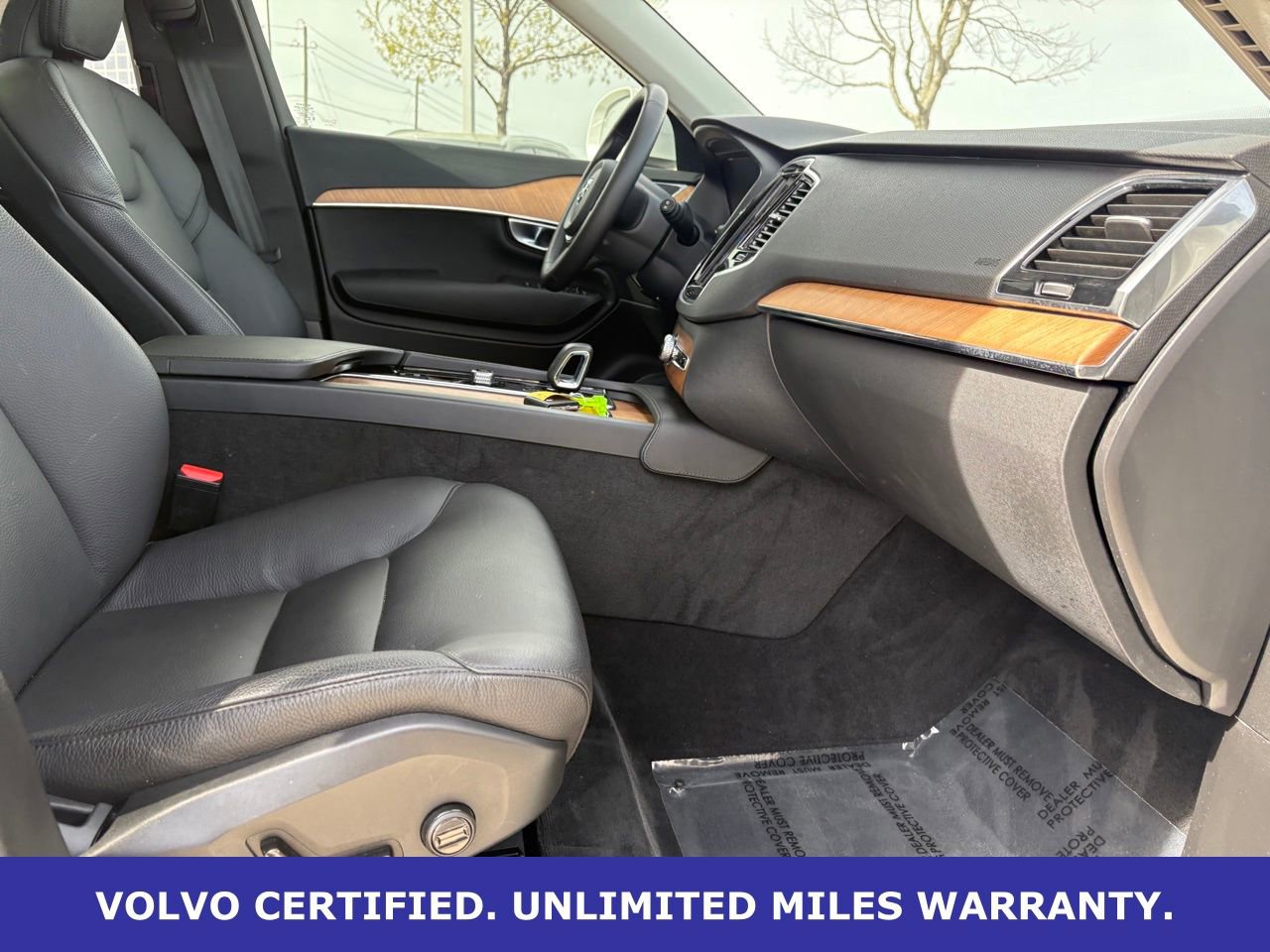 Certified 2024 Volvo XC90 B5 Plus w/ Protection Package Premier image 35