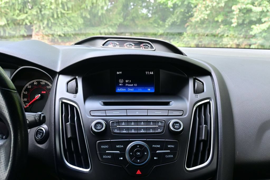 Used 2015 Ford Focus ST FWD image 35