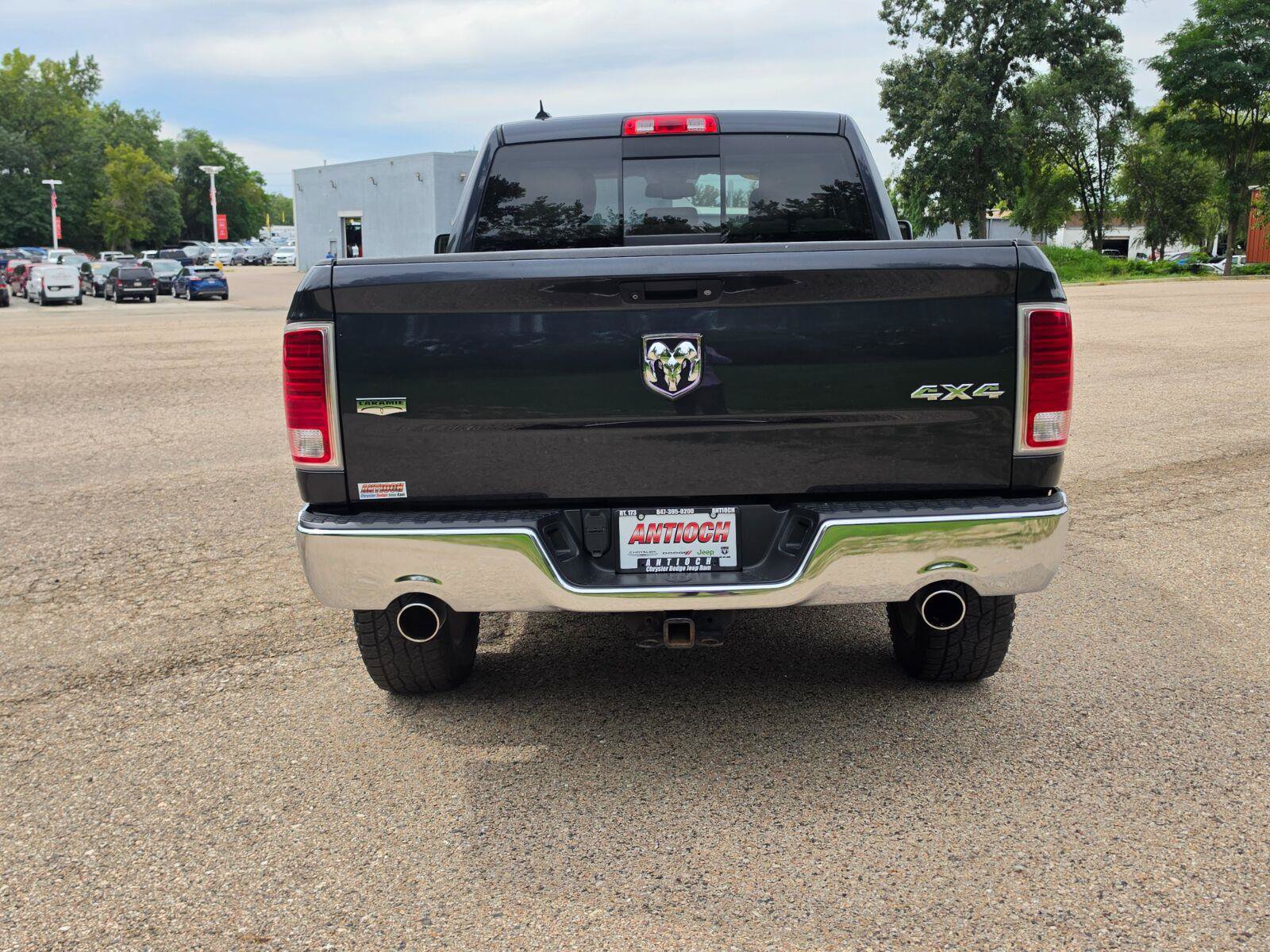 Used 2014 RAM 1500 Laramie w/ Convenience Group AWD/4WD image 16