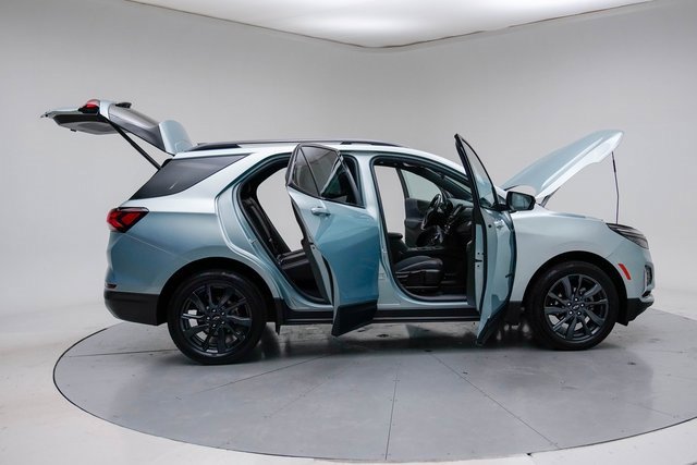 Used 2022 Chevrolet Equinox RS w/ LPO, Floor Liner Package image 13