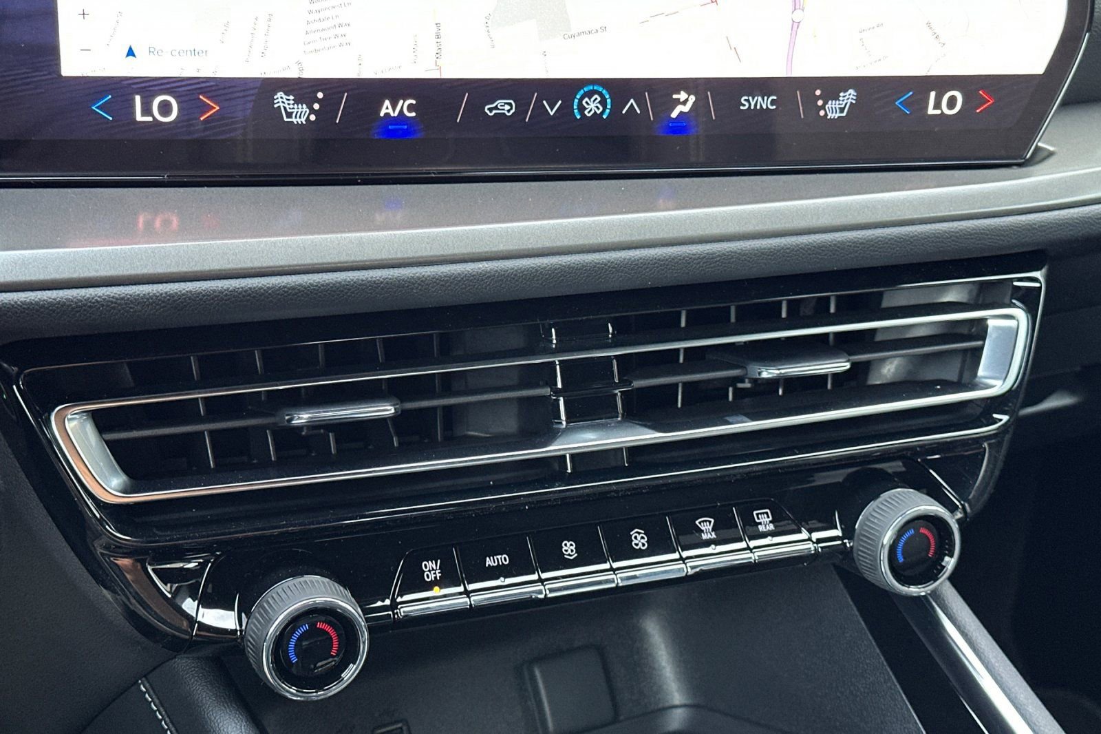 New 2026 Chevrolet Traverse LT FWD image 22