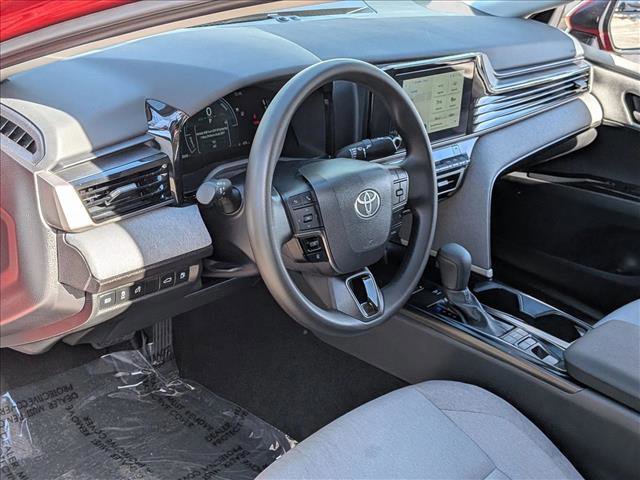 Used 2025 Toyota Camry LE image 10