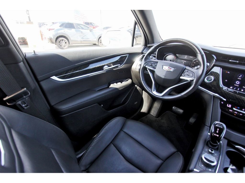 Used 2020 Cadillac XT6 Premium Luxury image 8