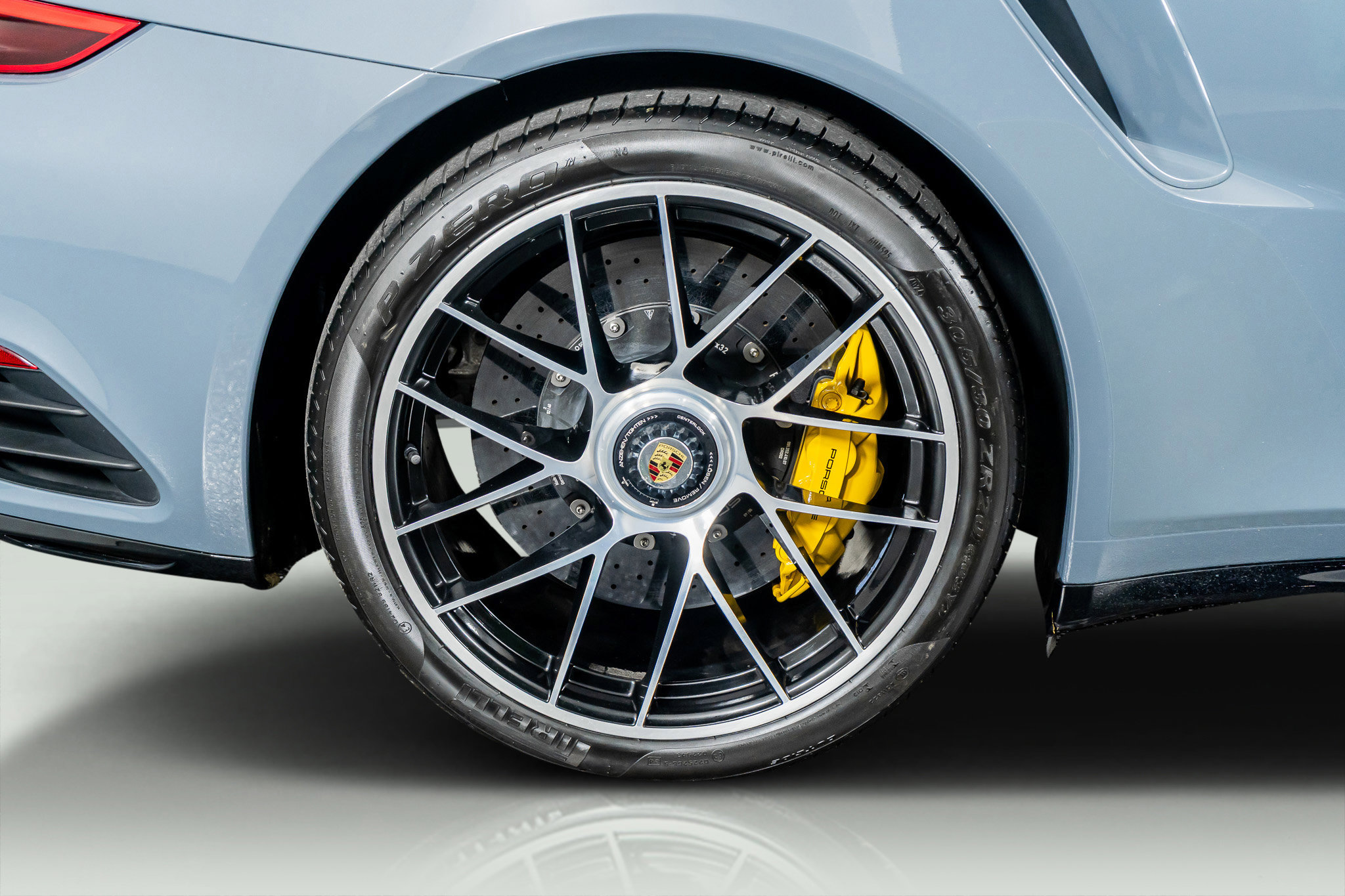 Used 2017 Porsche 911 Turbo S image 10