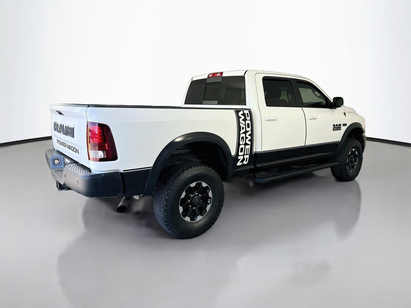 Used 2018 RAM 2500 Power Wagon w/ Leather & Luxury Group AWD/4WD image 7