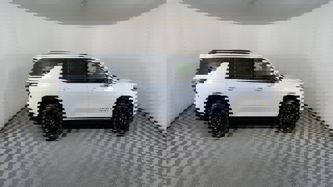 New 2026 Chevrolet Traverse RS w/ LPO, Floor Liner Package image 70