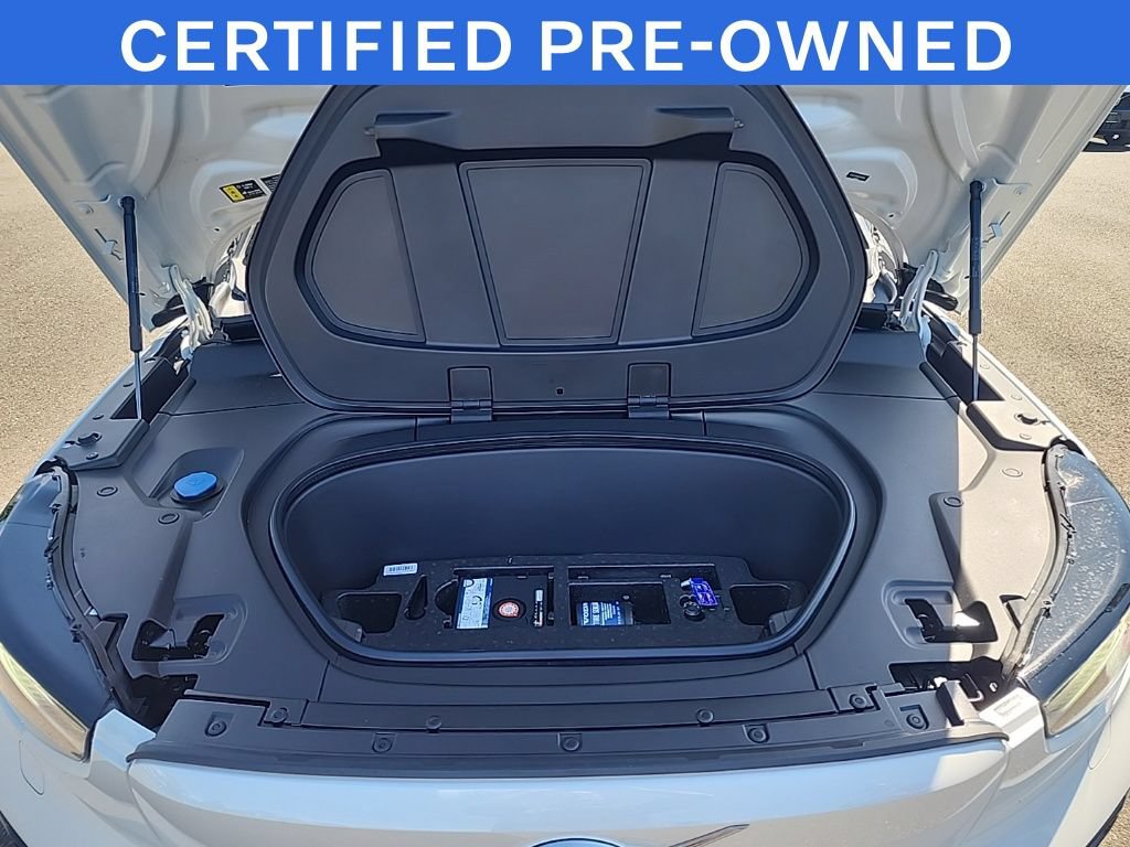Used 2024 Volvo XC40 Recharge Ultimate w/ Protection Package Premier AWD/4WD image 29