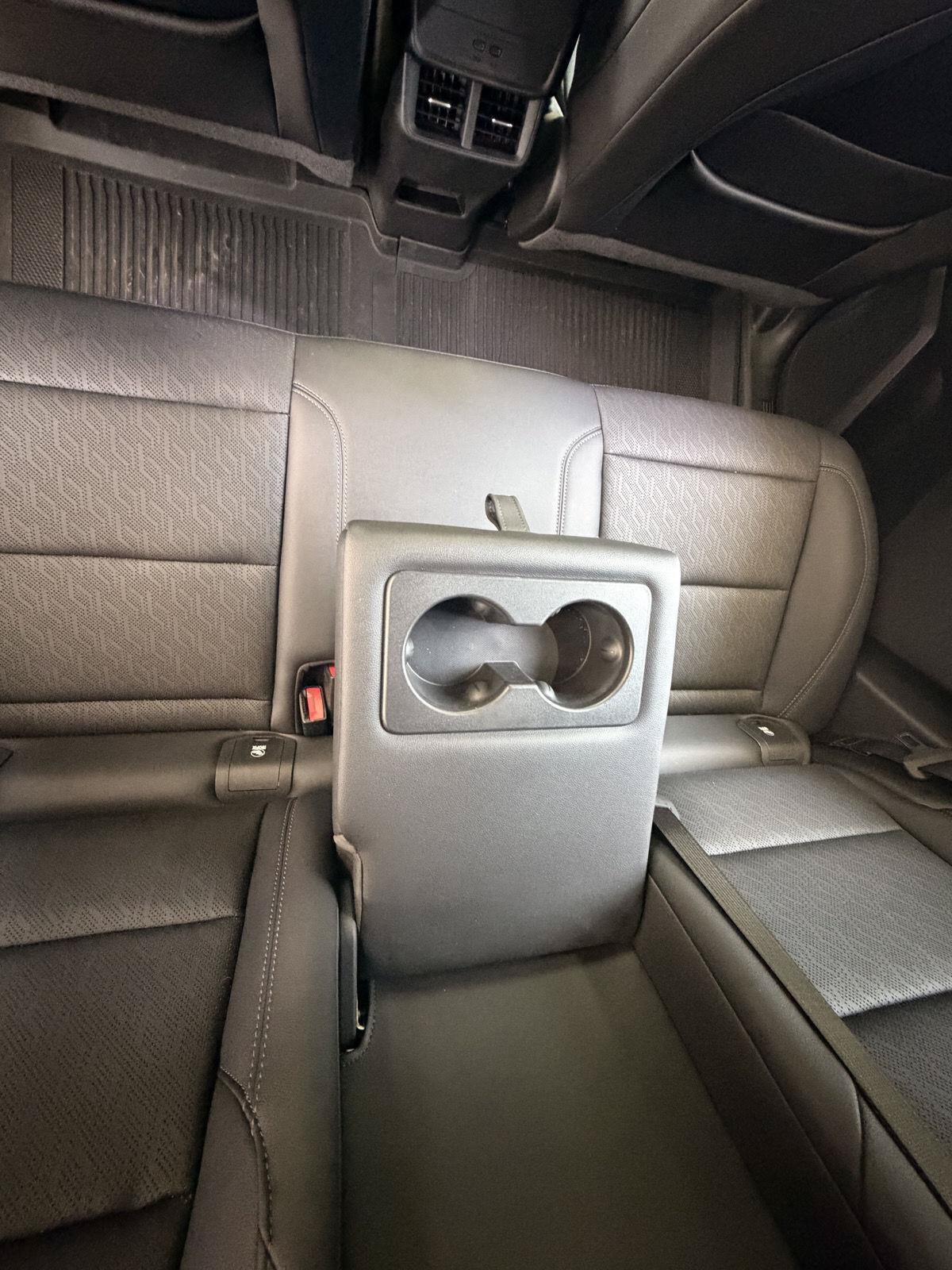 Used 2025 Chevrolet Equinox LT w/ Convenience Package II FWD image 26
